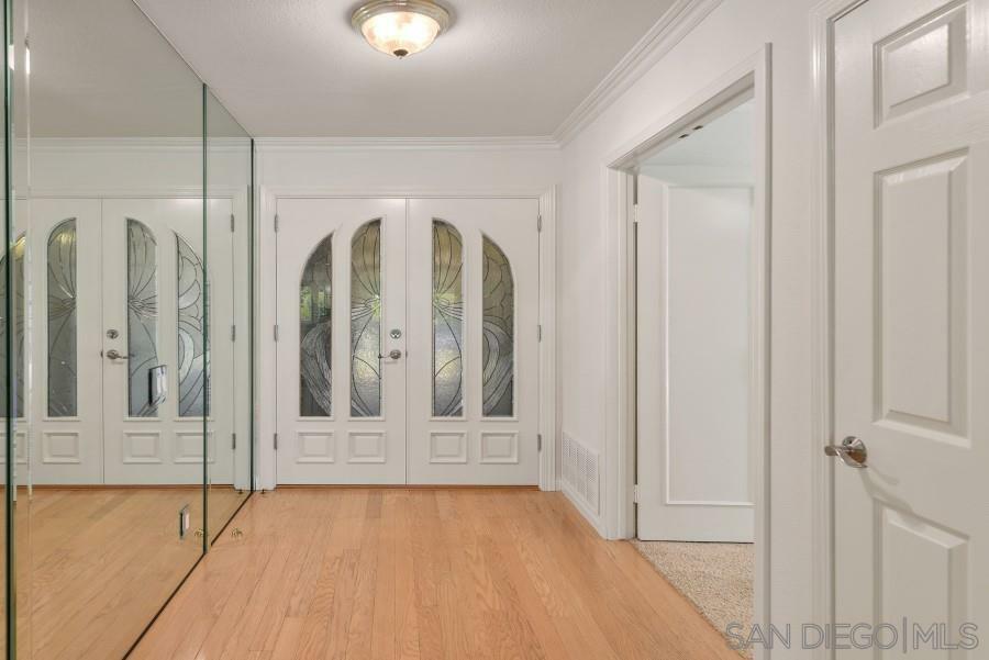 Property Photo: 12575 Perla Ct CA 92128