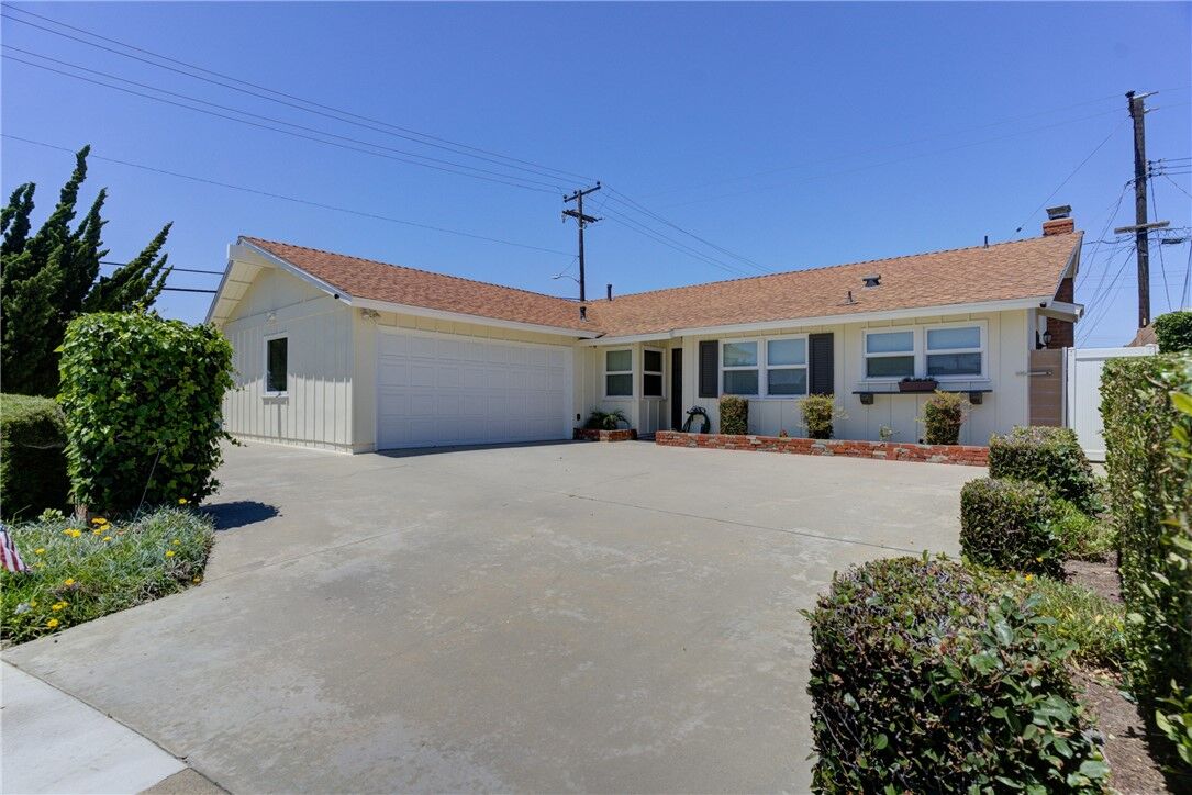 Property Photo:  6001 Winslow Drive  CA 92647 