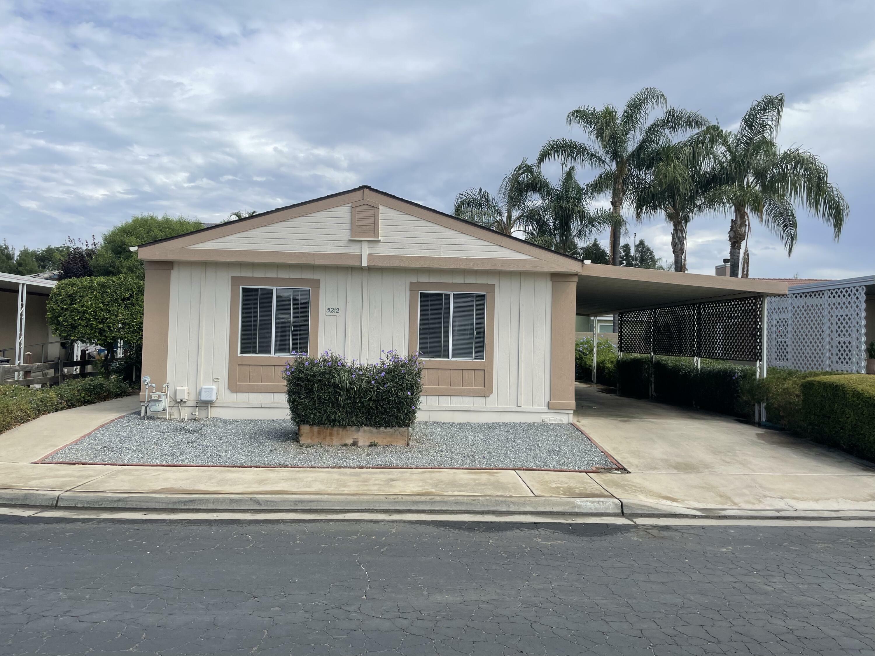 Property Photo:  5212 W La Vida Avenue  CA 93277 