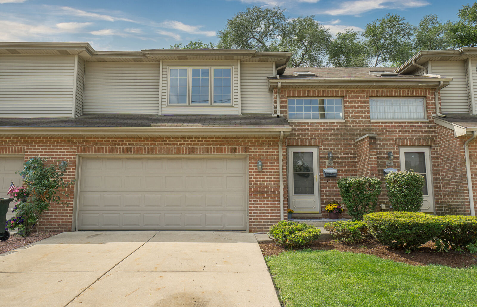 Property Photo:  6825 177th Street  IL 60477 