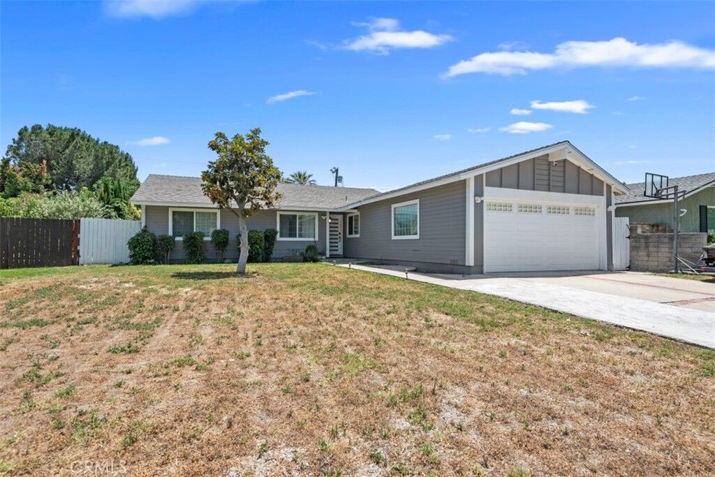 Property Photo:  23832 Hamlin Street  CA 91307 