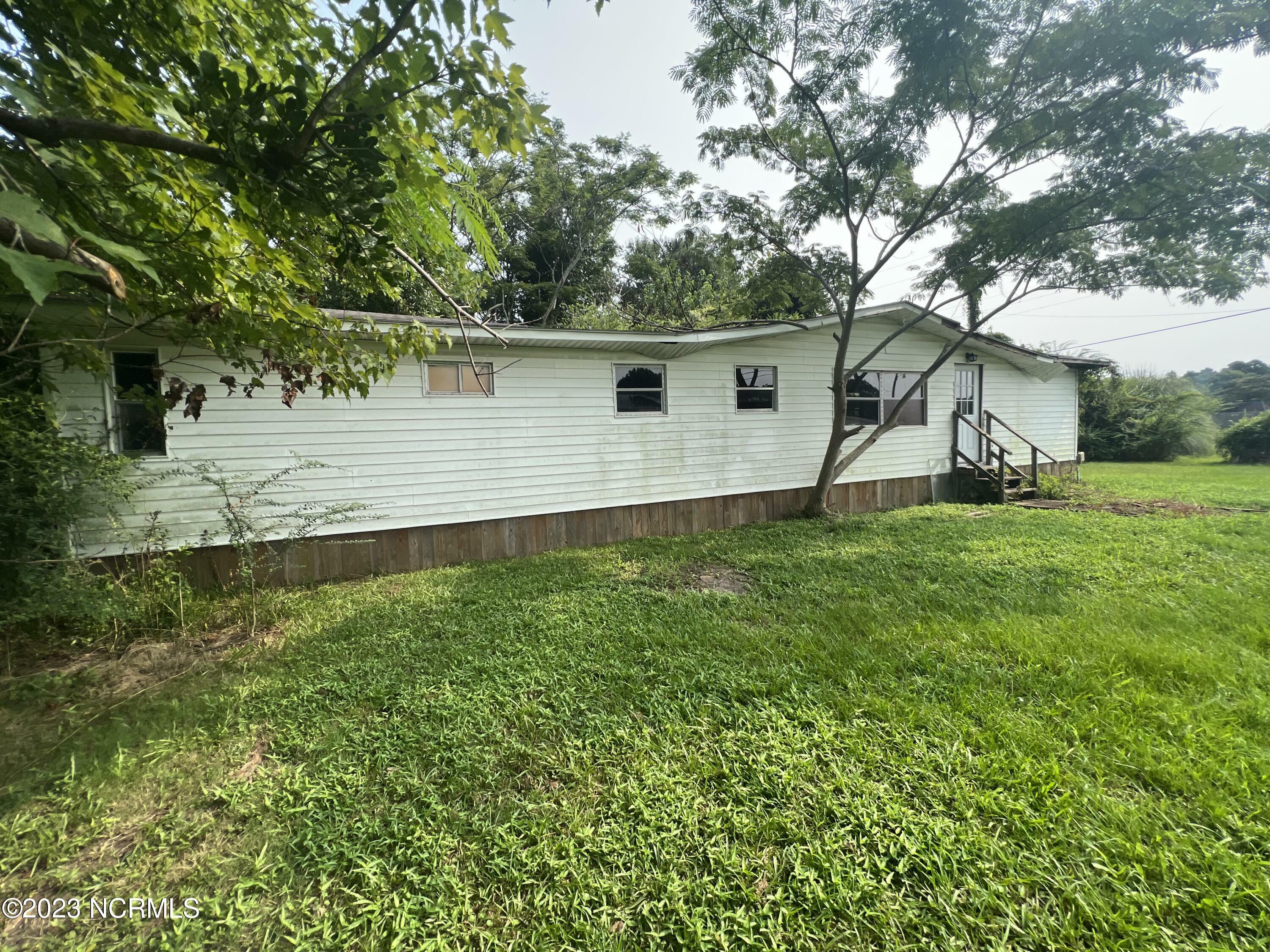 Property Photo:  120 Harbord Drive  NC 28544 