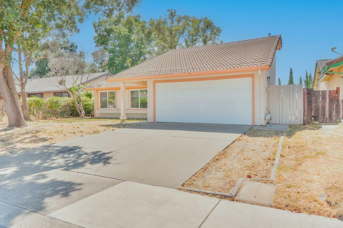 8835 Cherbourg Way  Stockton CA 95210 photo
