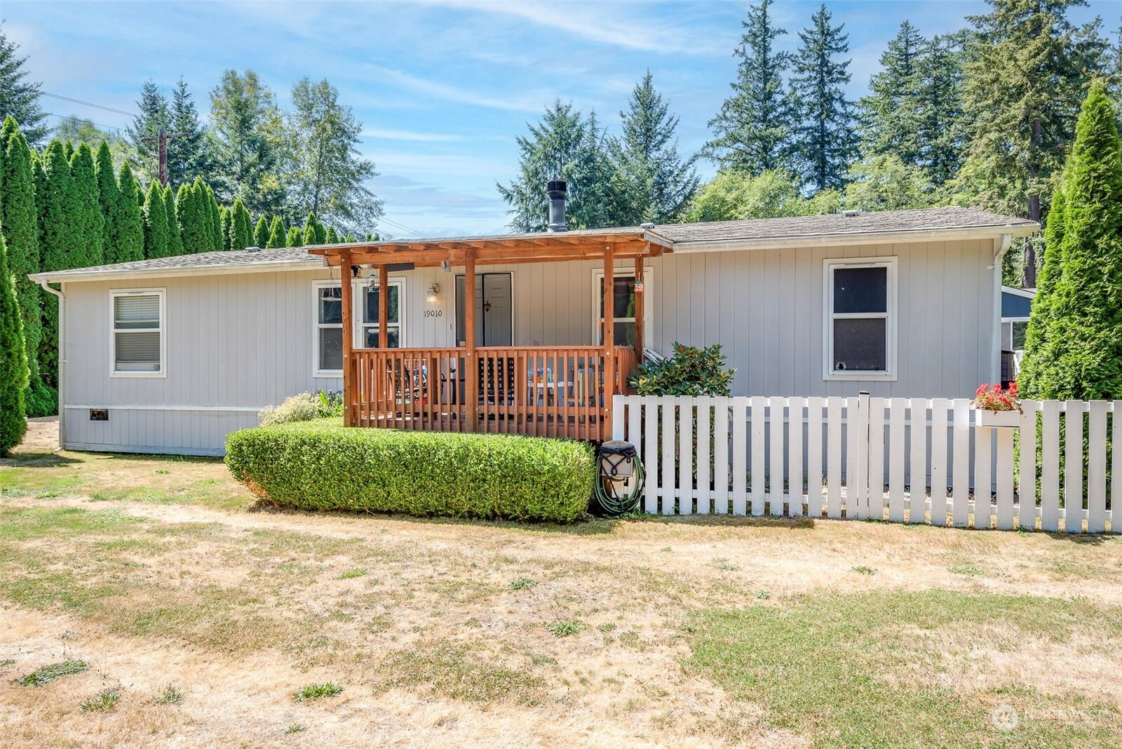 Property Photo: 19010 2nd Street Ct E 2 WA 98391