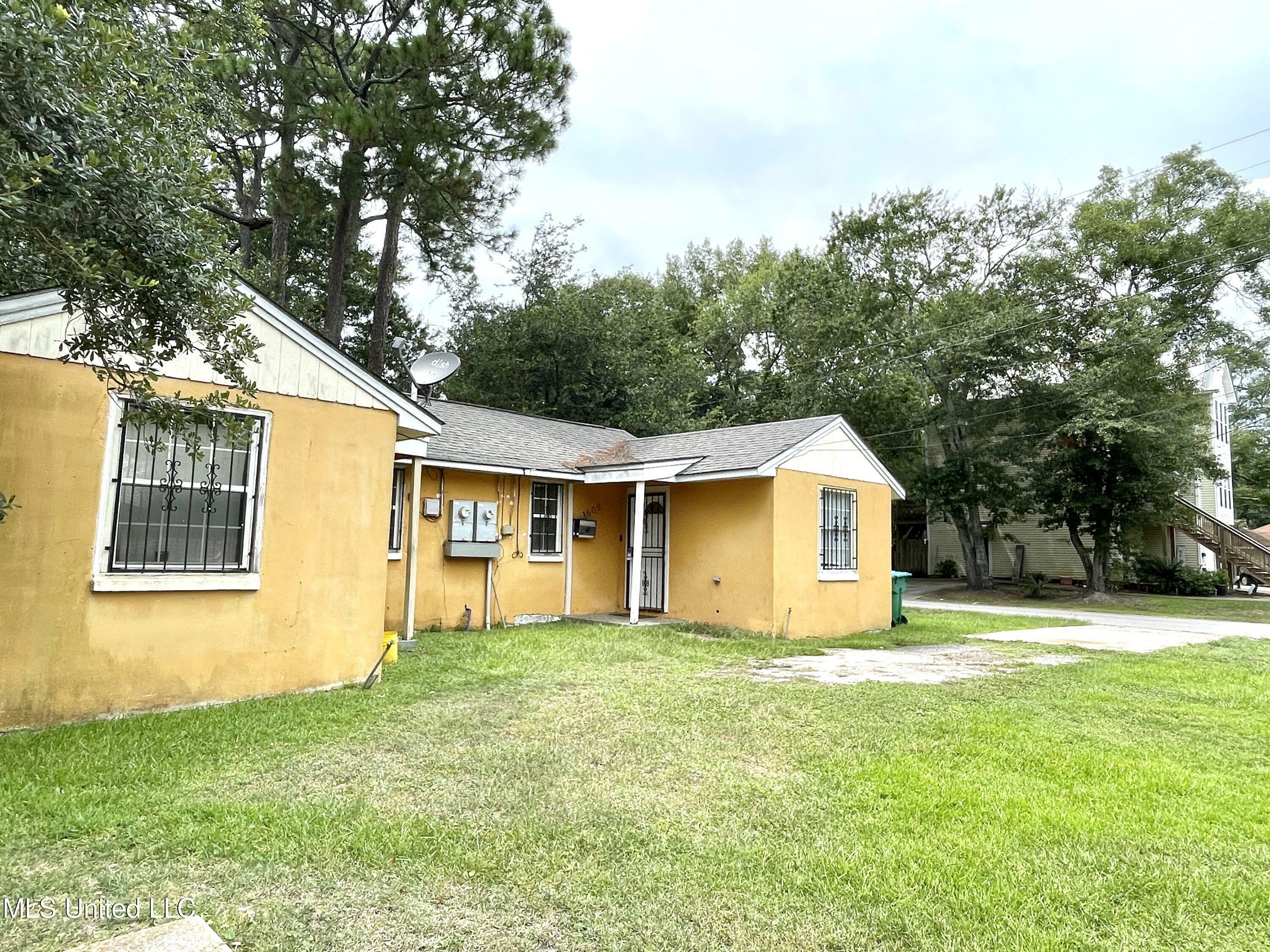 Property Photo:  1607 Resca De La Palma Street  MS 39567 