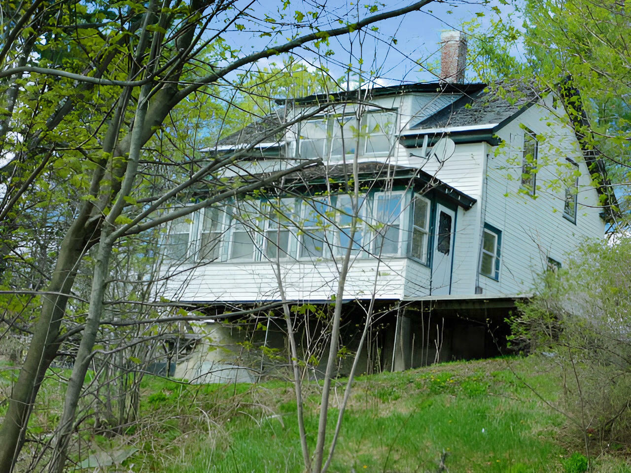 Property Photo:  4 Lancaster Avenue  ME 04443 