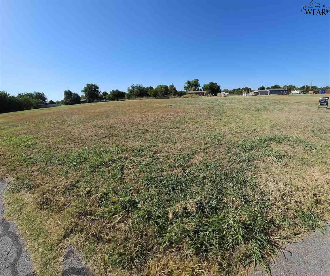 Property Photo:  318 W 6th Street  TX 76354 