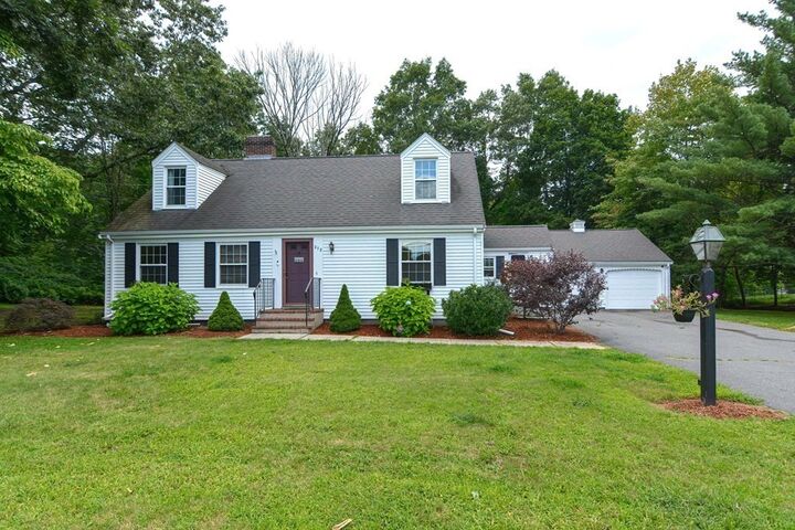 272 Lincoln St  Franklin MA 02038 photo