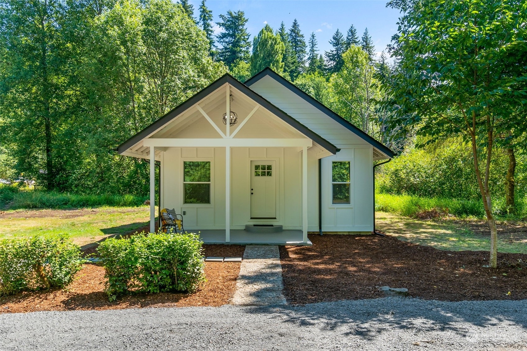 Property Photo:  514 Hendricks Street  WA 98572 