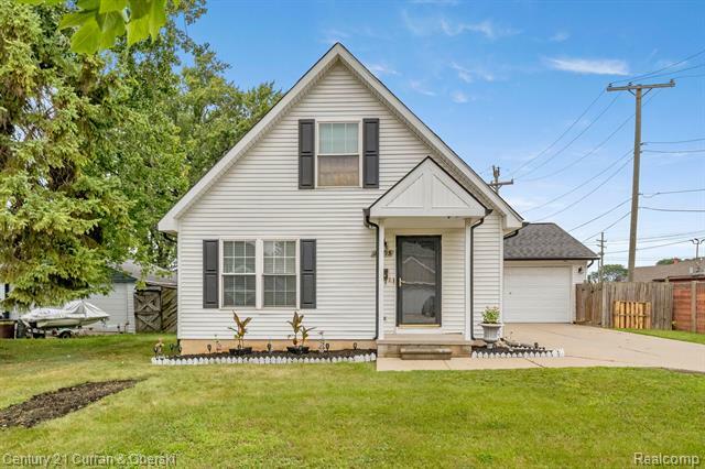 Property Photo:  22715 Stephens Street  MI 48080 