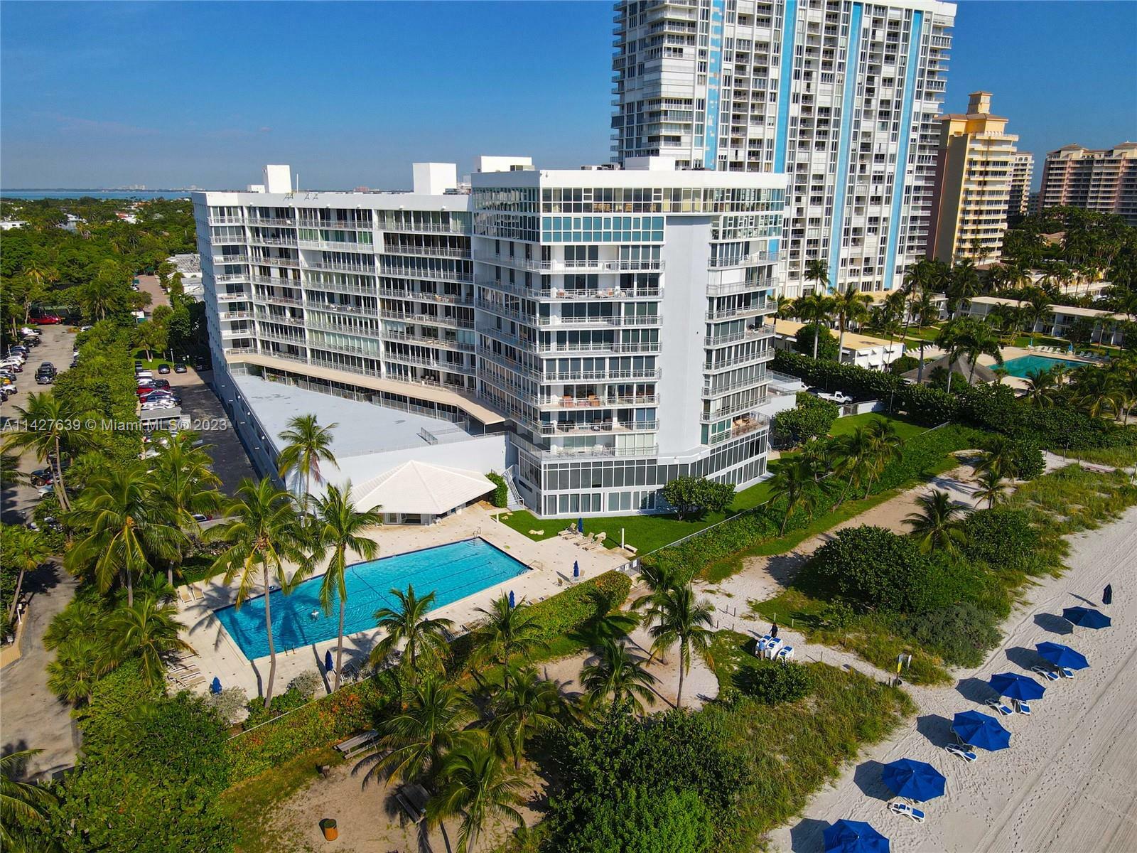 Property Photo: 600 Grapetree Dr 5es FL 33149