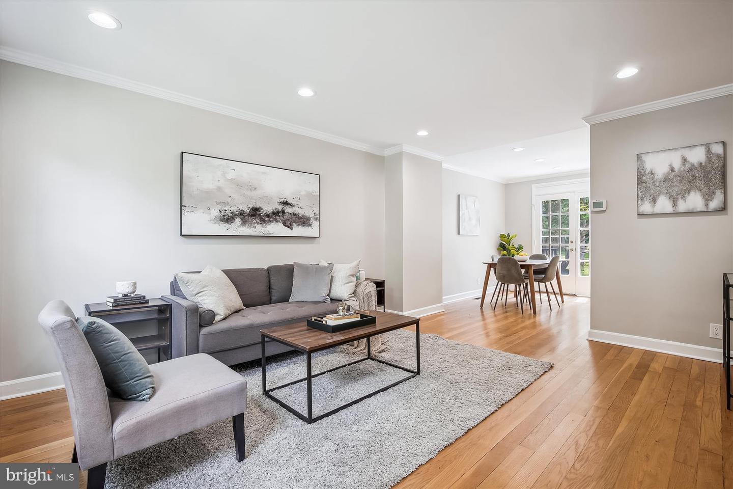 Property Photo: 4908 28th Street S VA 22206