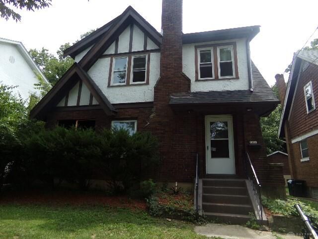 Property Photo: 1321 Ryland Avenue OH 45237