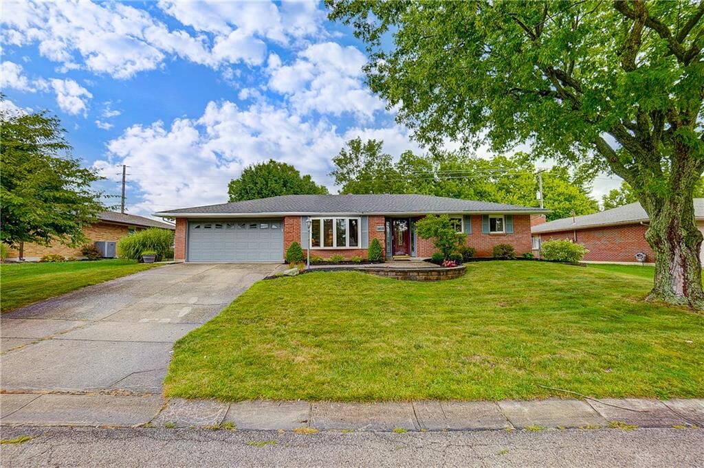 Property Photo:  2613 Hazelbrook Drive  OH 45414 