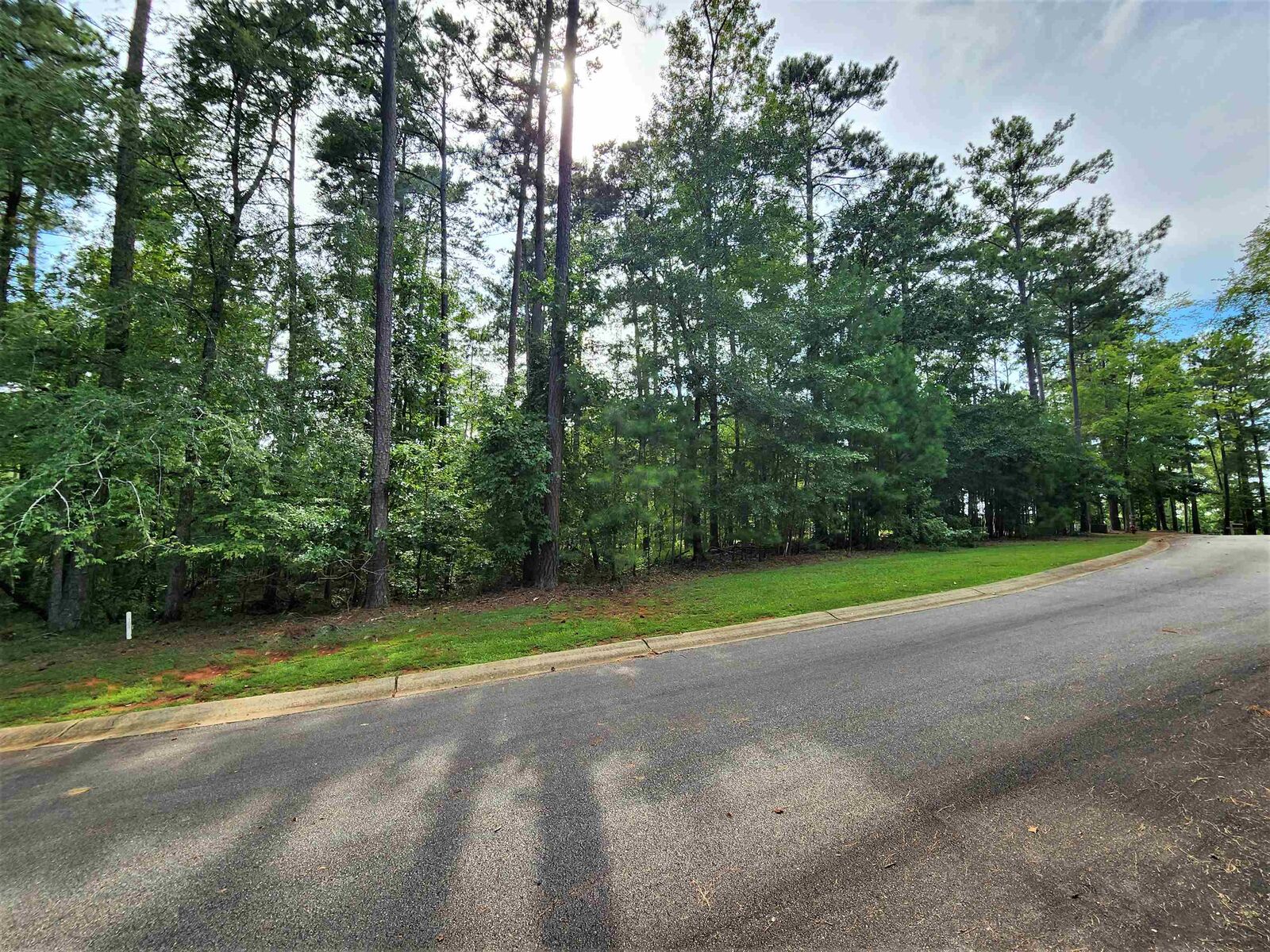 Property Photo: 1021 Stewarts Creek GA 30642