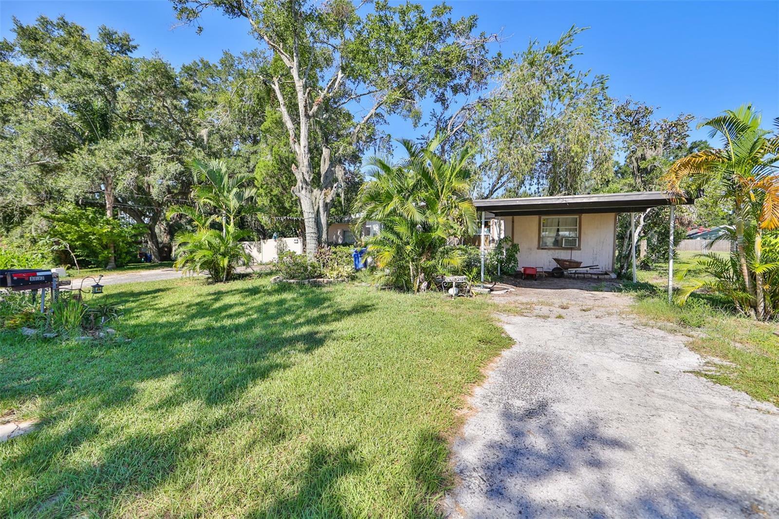 Property Photo:  8833 Ashman Road  FL 33578 