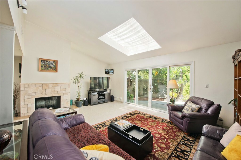 Property Photo:  16821 Albers Street  CA 91436 