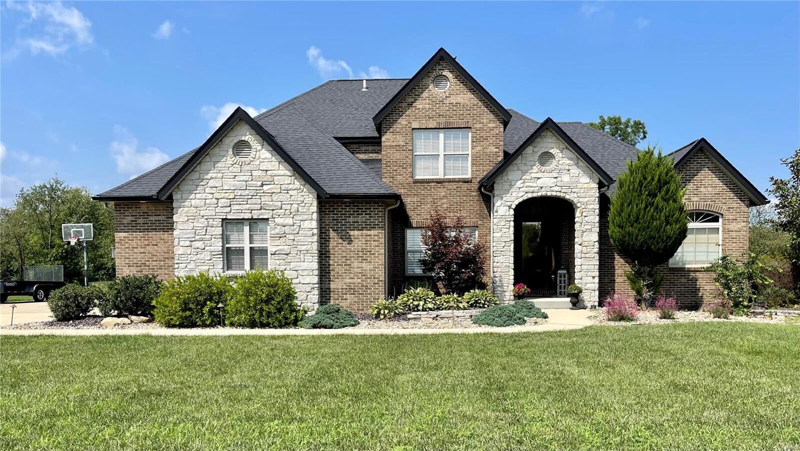 Property Photo: 3429 Fairway Drive IL 62249