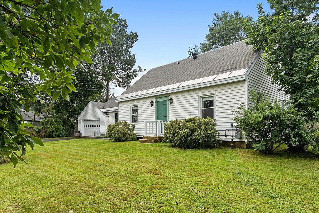 Property Photo: 468 Main Street MA 01474