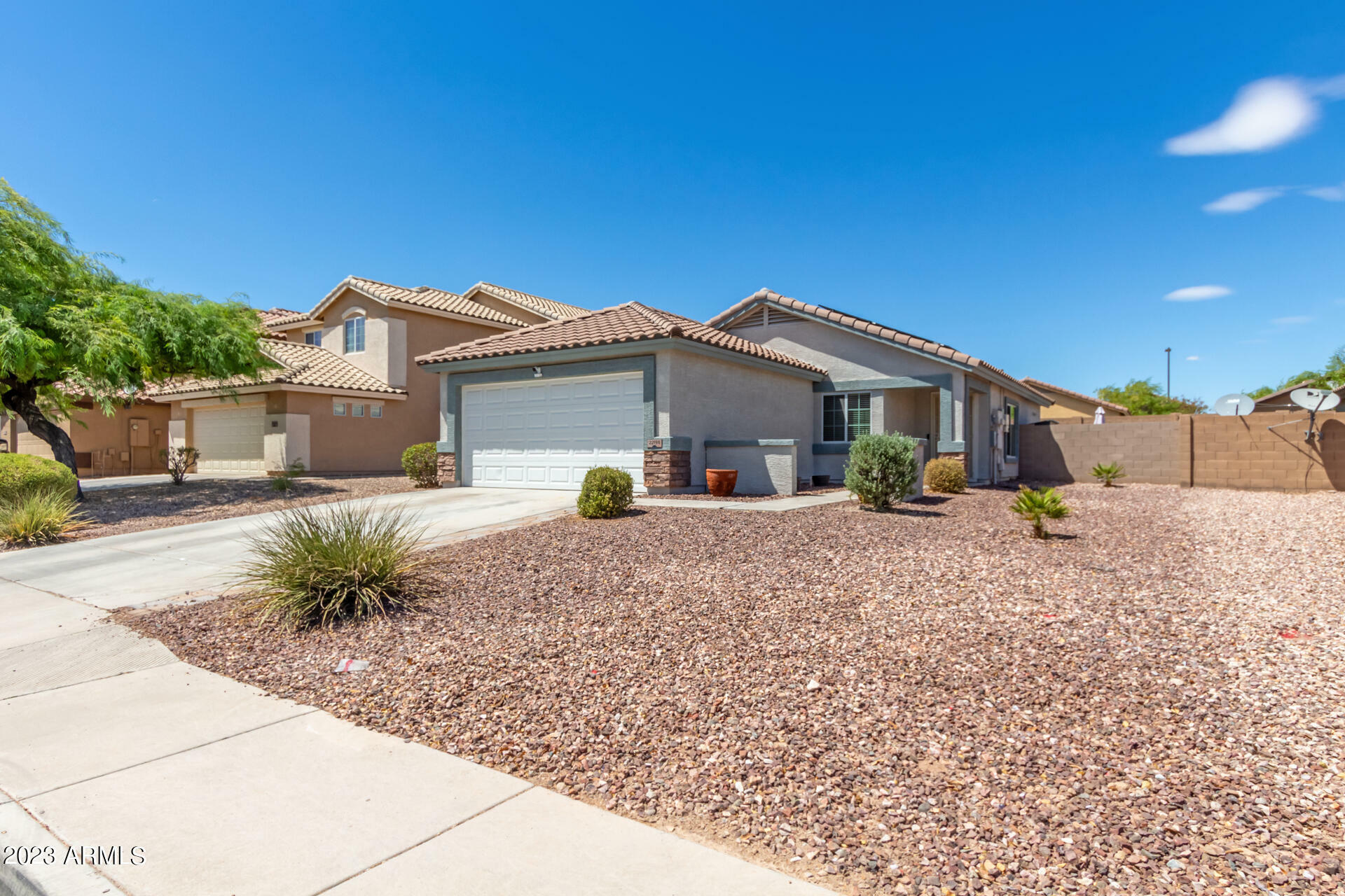 Property Photo:  22198 W Desert Bloom Street  AZ 85326 