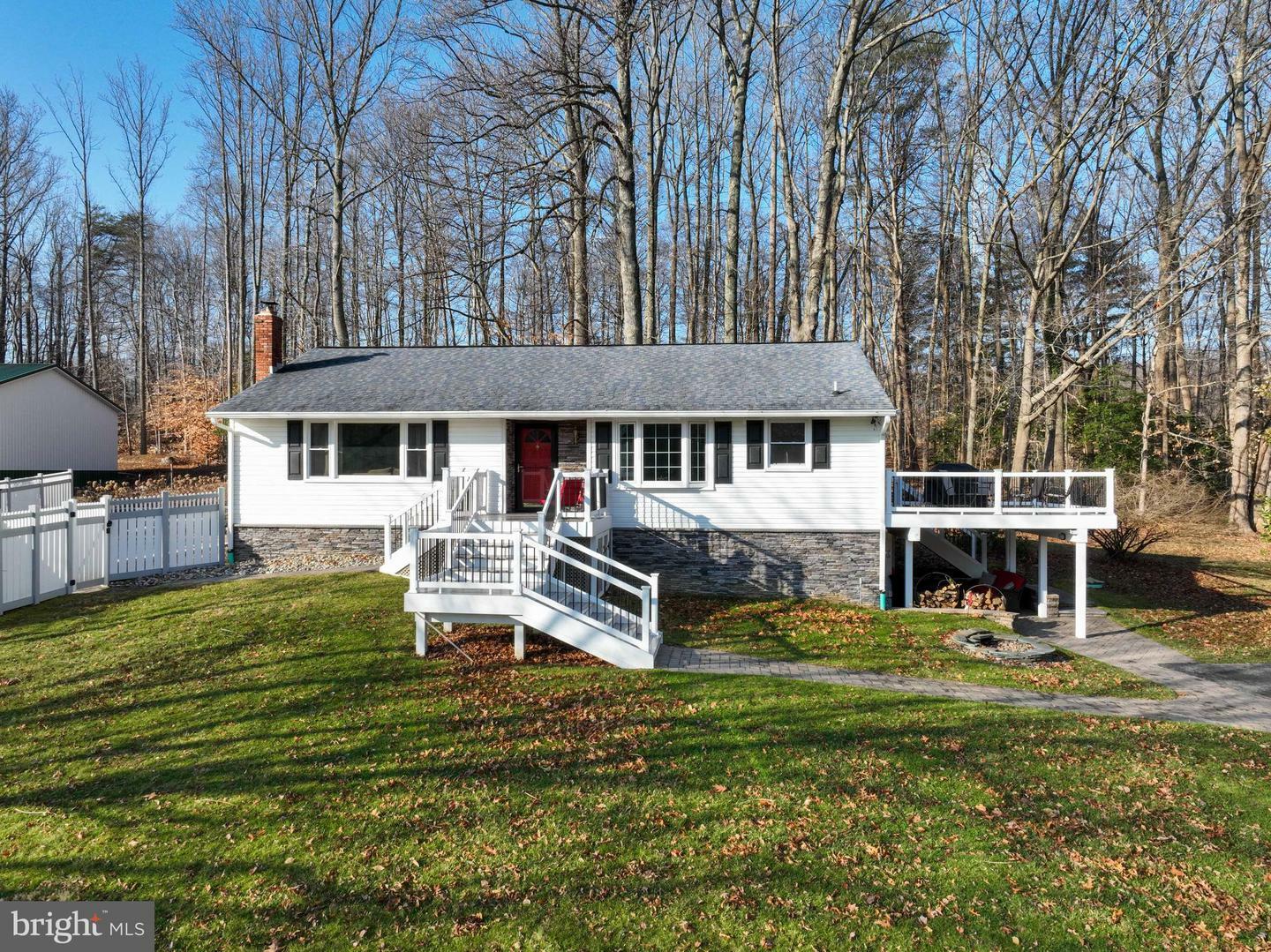 Property Photo:  3160 Beards Point Road  MD 21035 