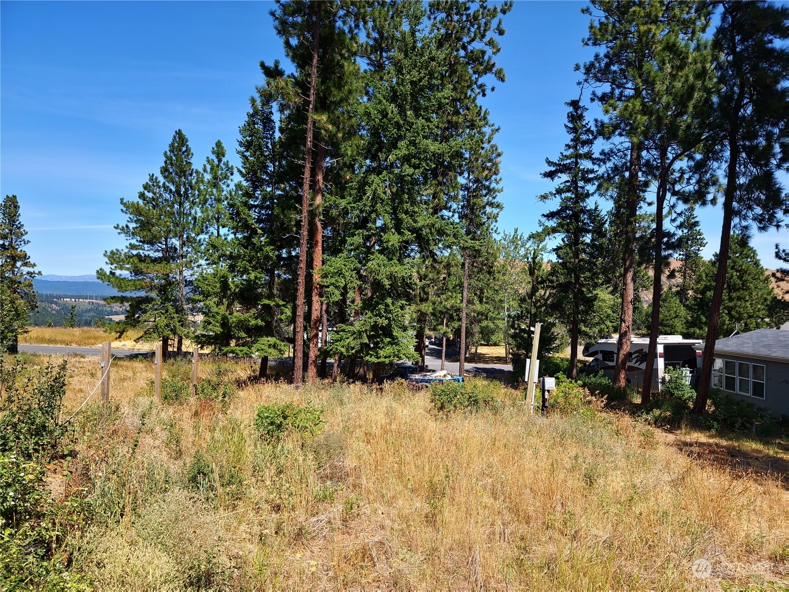 Property Photo: 690 Morrison Canyon Lane WA 98922