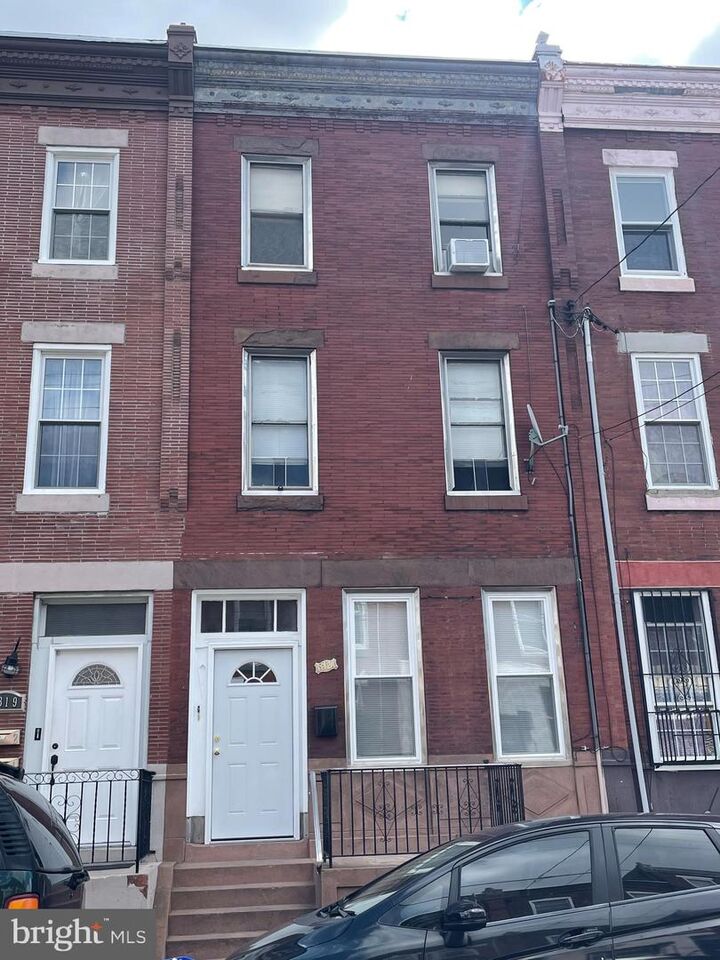 1821 S 18th Street  Philadelphia PA 19145 photo