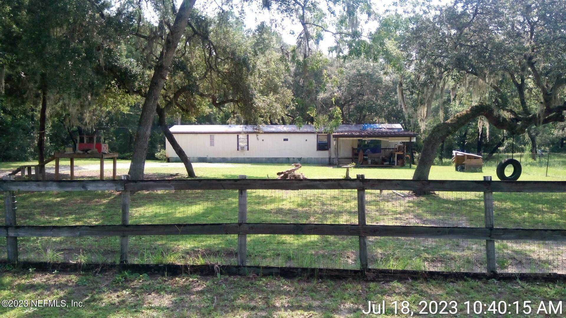 132 Woodland Lane  Hawthorne FL 32640 photo