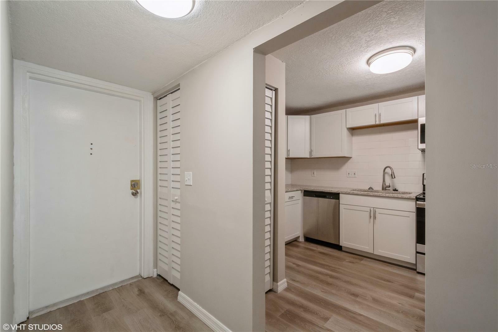 Property Photo:  709 SW 75th Street 106  FL 32607 