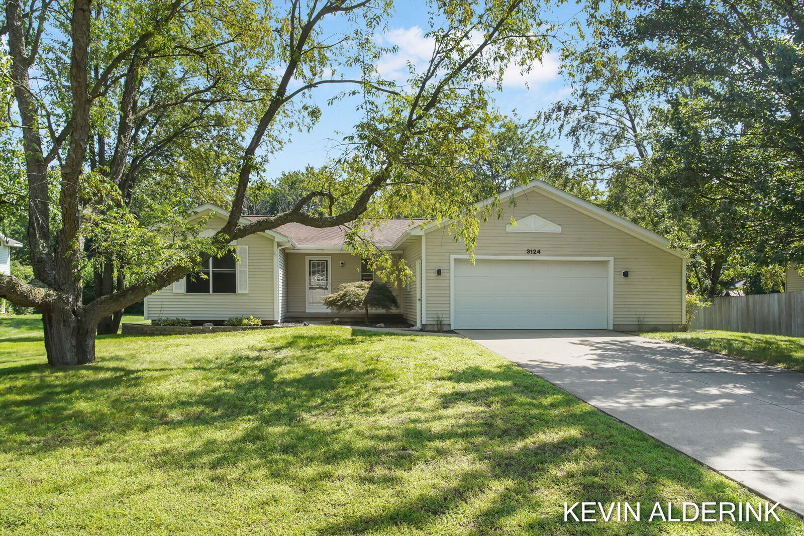 Property Photo:  3124 Joshua Court  MI 49424 