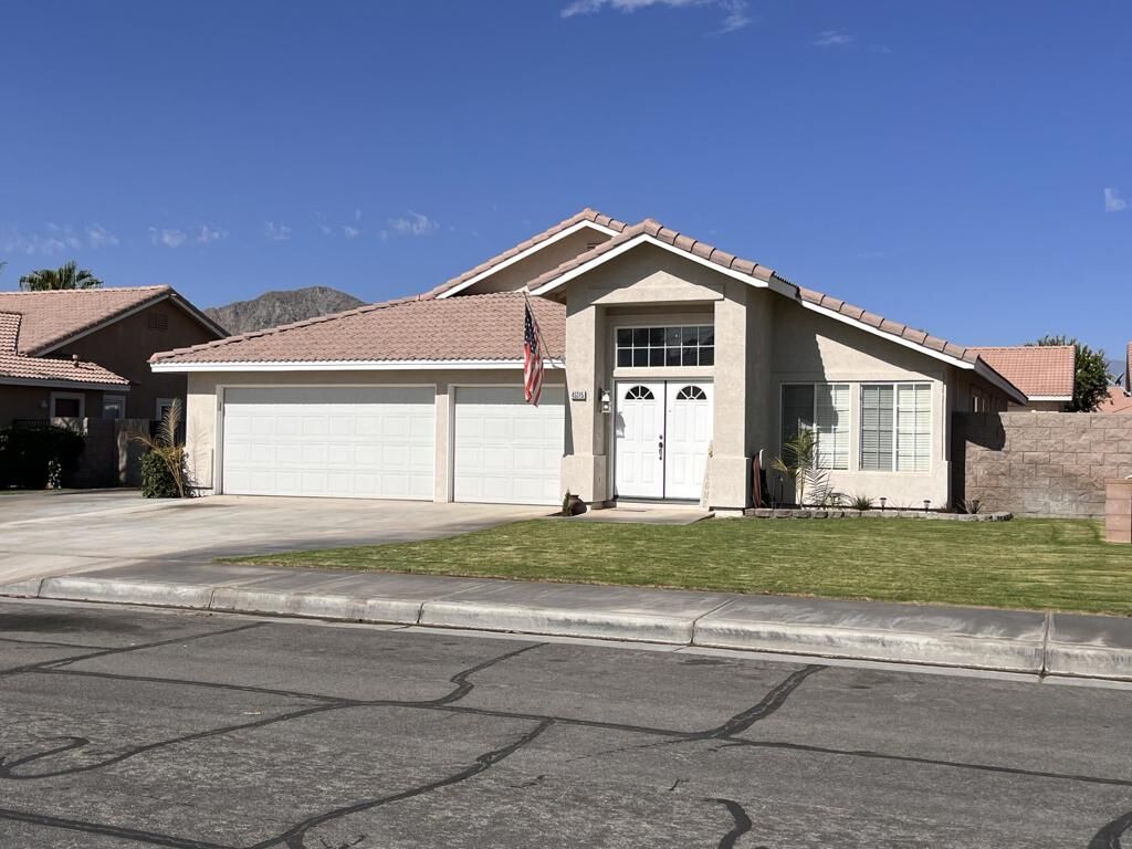 Property Photo:  45315 Sunbrook Lane  CA 92253 
