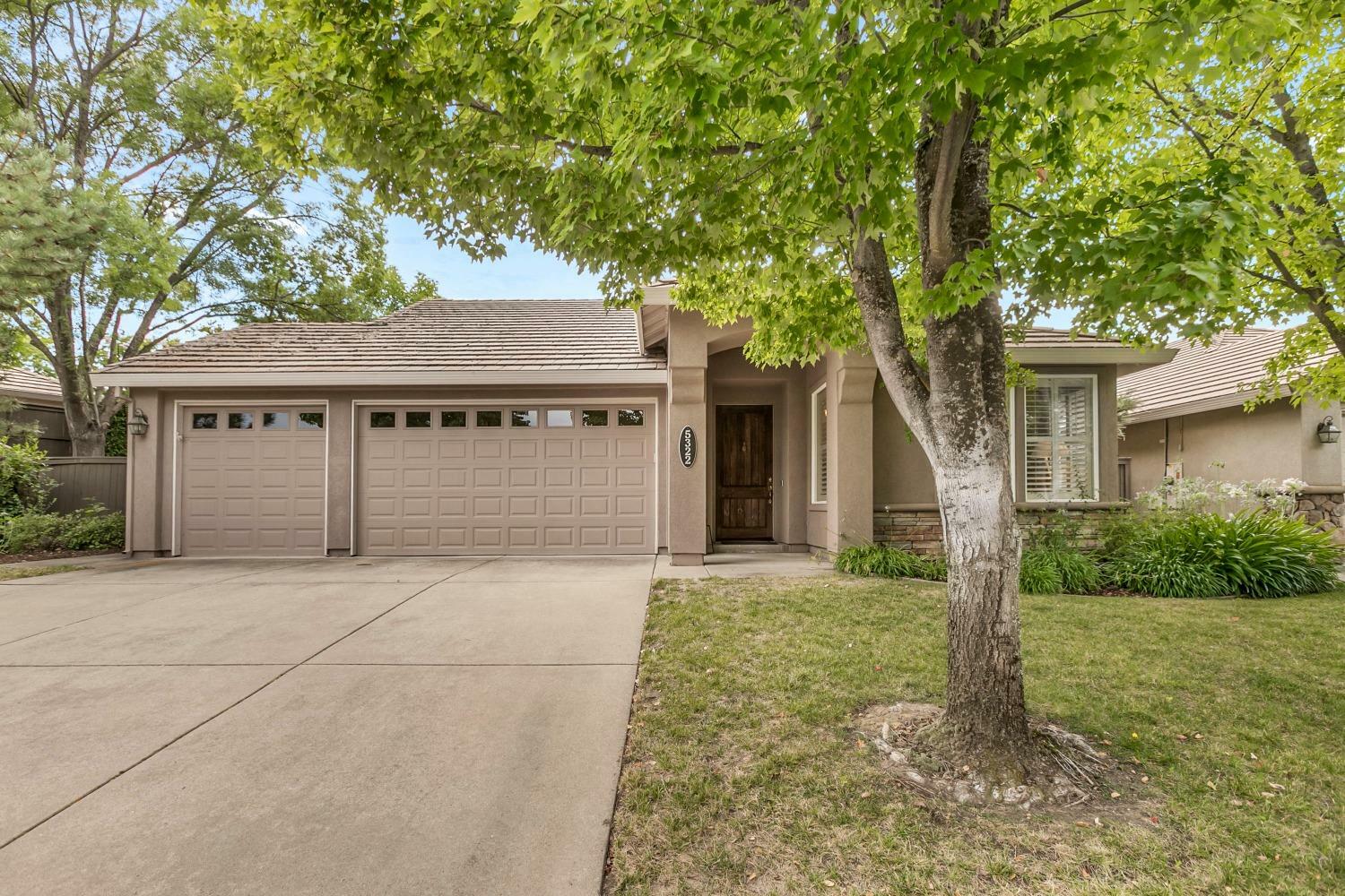 Property Photo: 5322 Bellegrove Way CA 95762