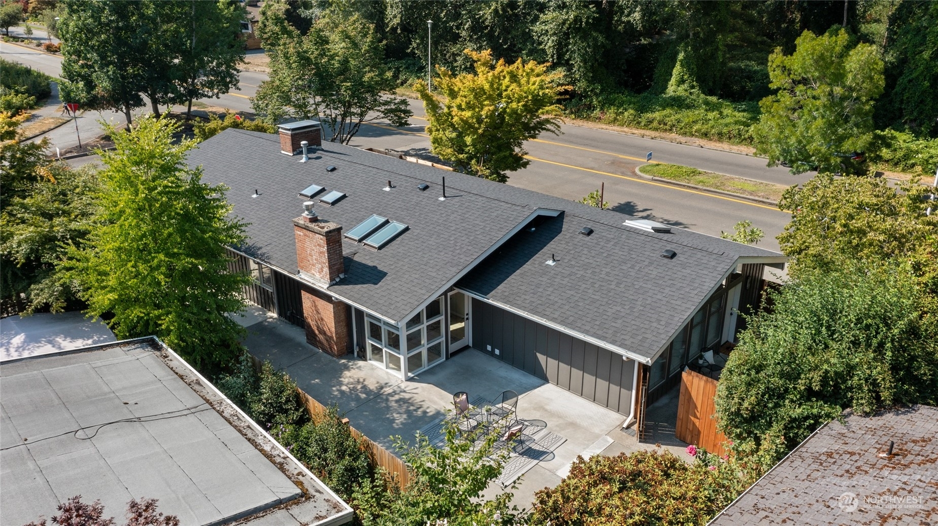3860 NE 41 Street  Seattle WA 98105 photo
