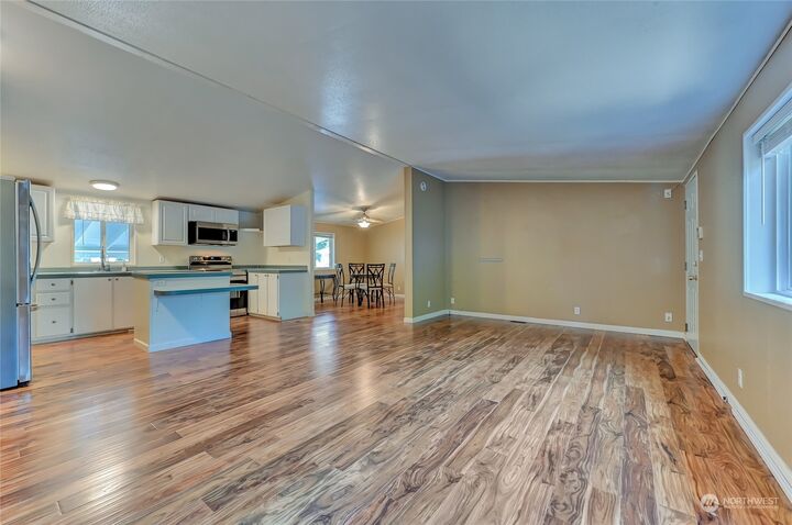 Property Photo: 815 124th Street SW 38 WA 98204