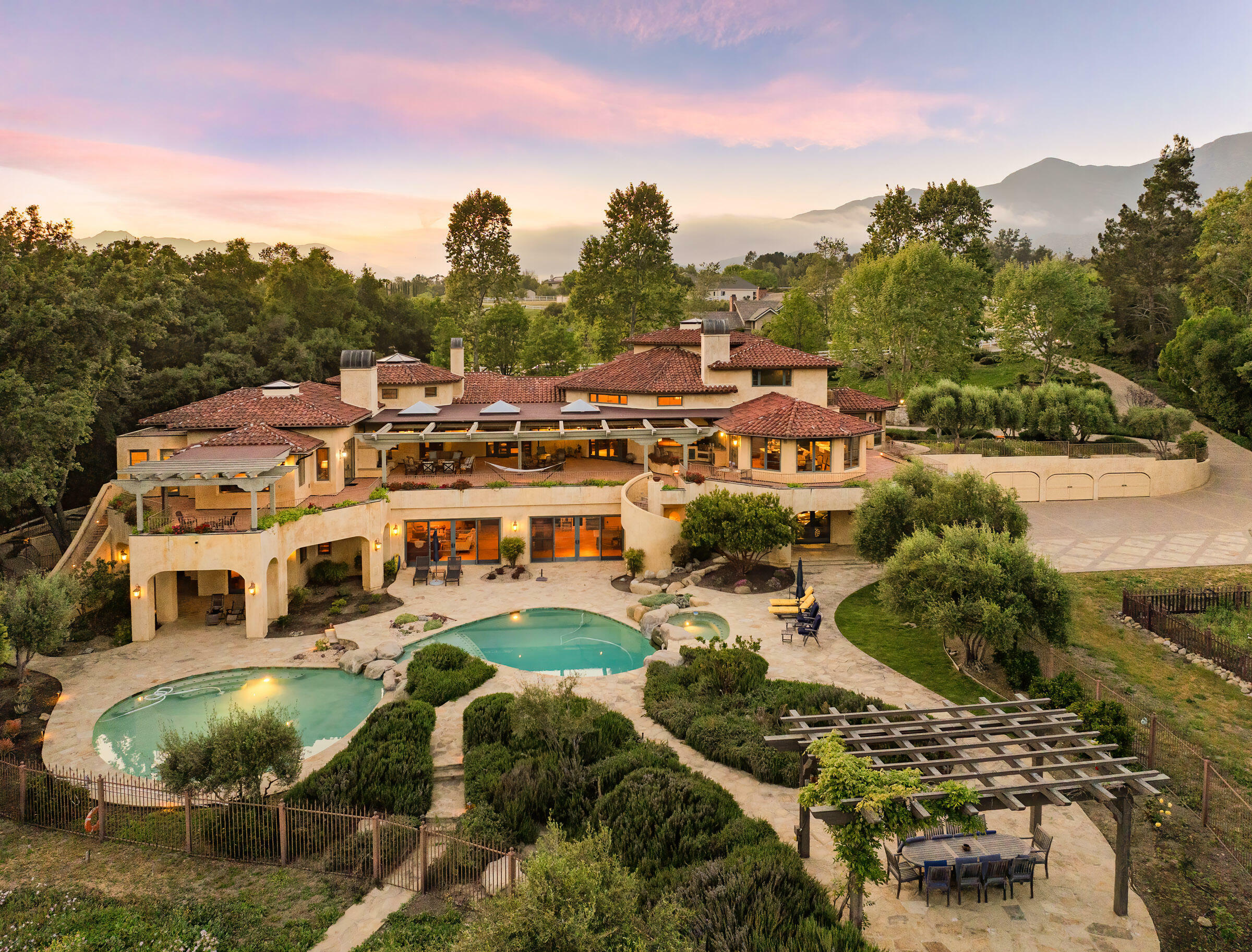 561 Saddle Lane  Ojai CA 93023 photo