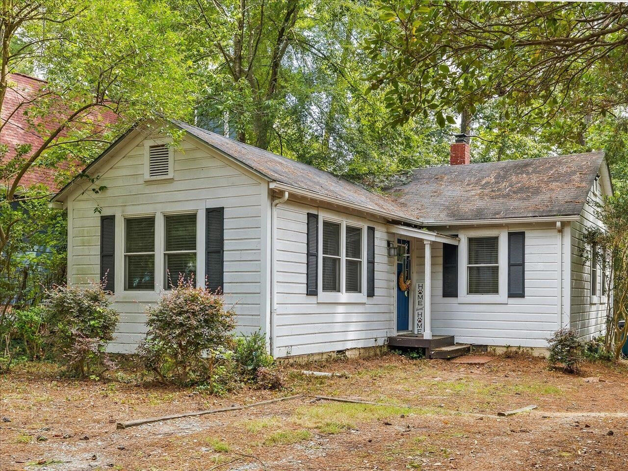 Property Photo:  2913 Monroe Avenue  NC 27707 