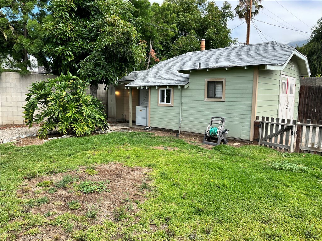 Property Photo: 1617 Coolidge Avenue CA 91104