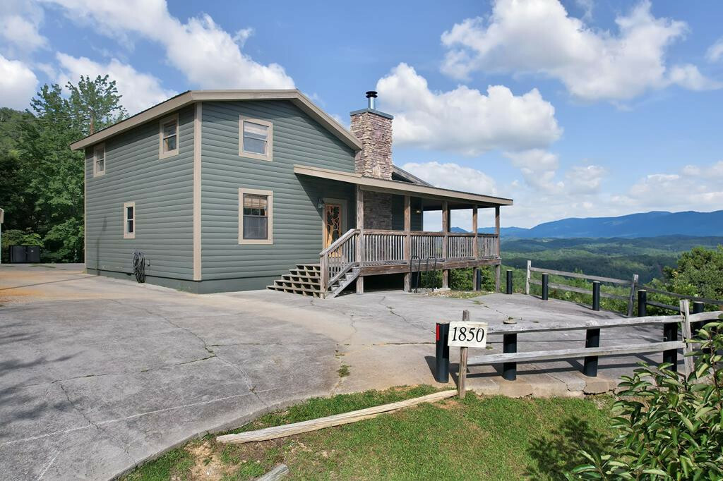 Property Photo:  1850 Timber Ridge Way  TN 37876 