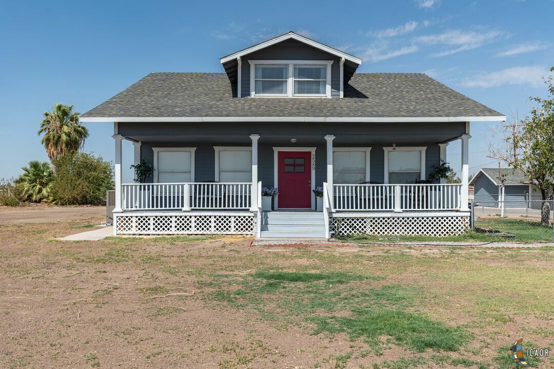Property Photo: 2589 La Brucherie Rd CA 92251