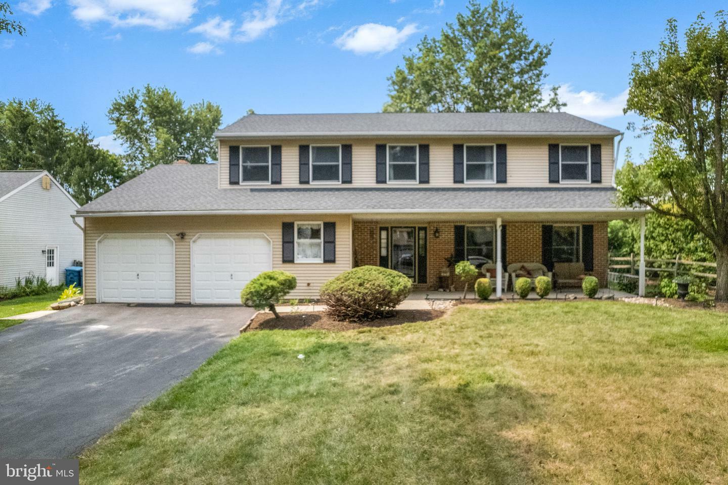 Property Photo: 102 Sugar Bush Court PA 18914