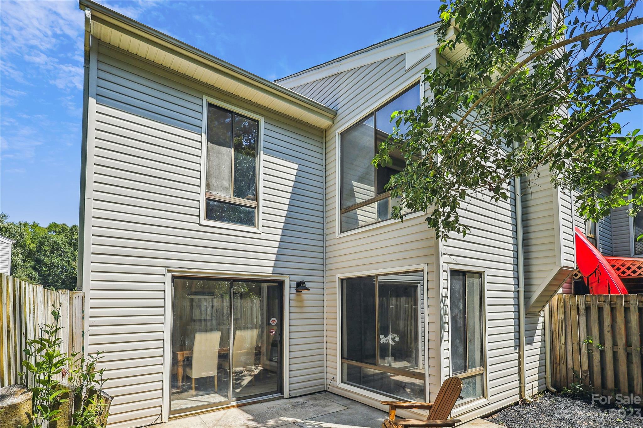 Property Photo: 8016 Princess Ann Drive NC 28212