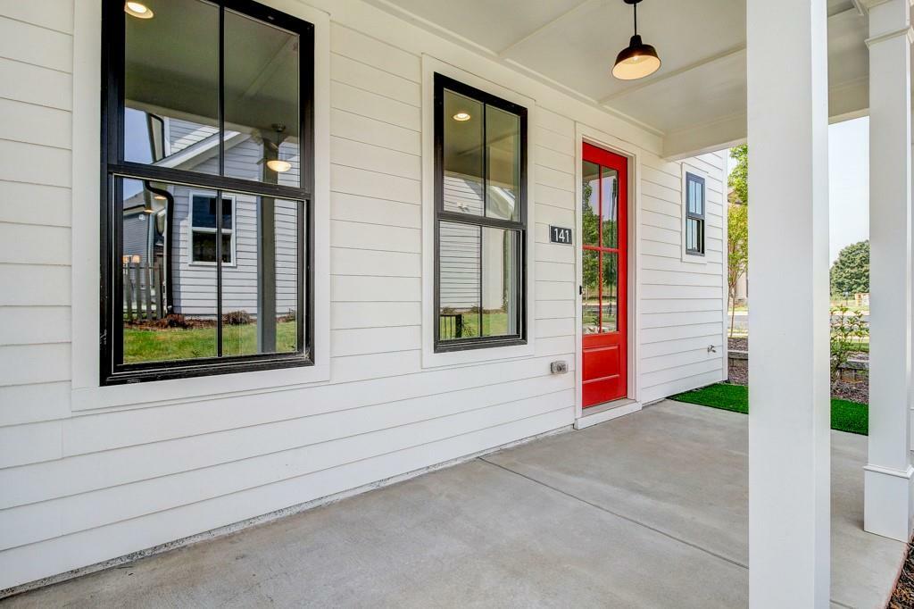 Property Photo: 141 Arnold Poplar Ln GA 30011