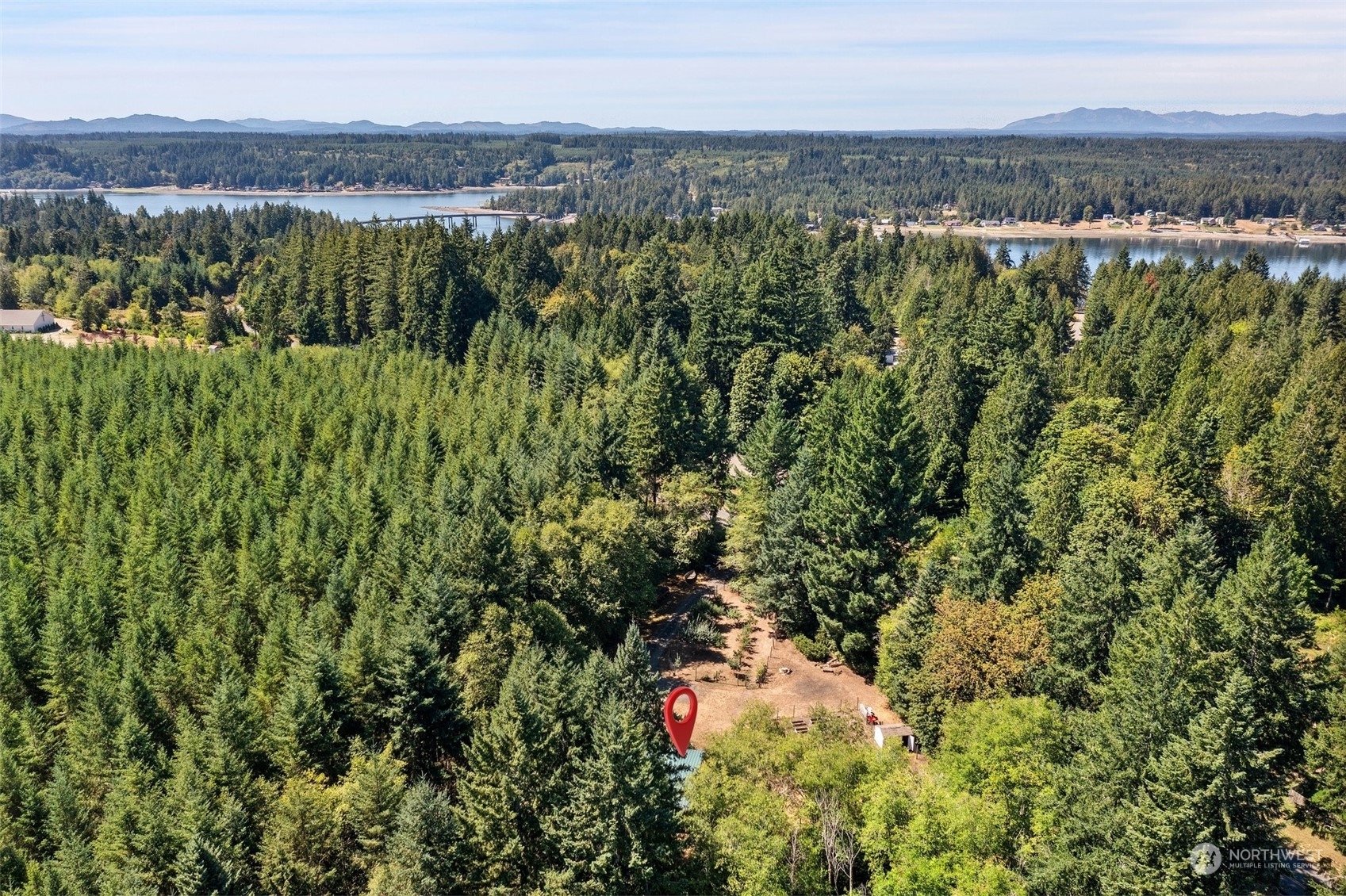 Property Photo:  700 E North Island Drive  WA 98584 