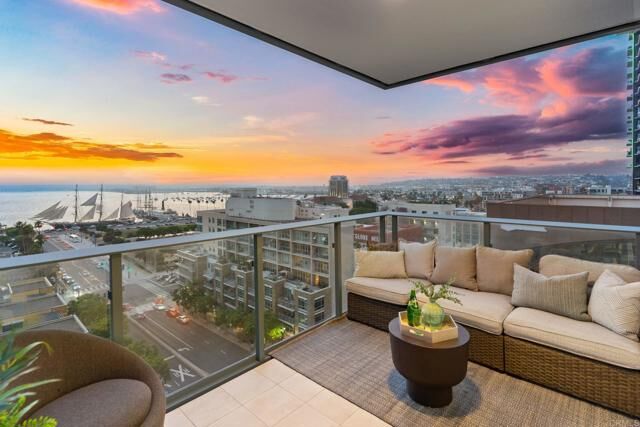 Property Photo: 1388 Kettner Boulevard 1102 CA 92101