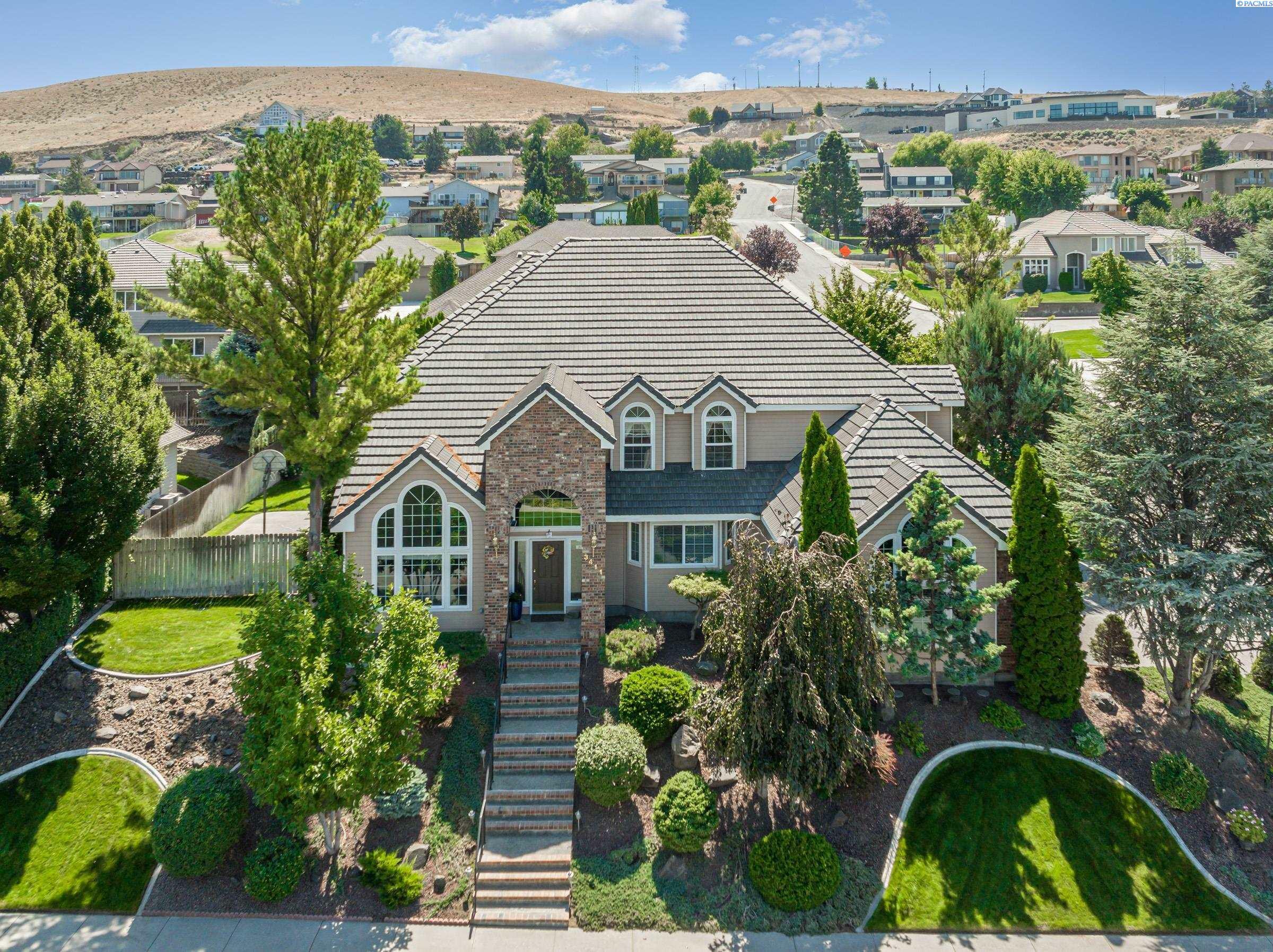 Property Photo: 3411 W 42nd Pl WA 99337