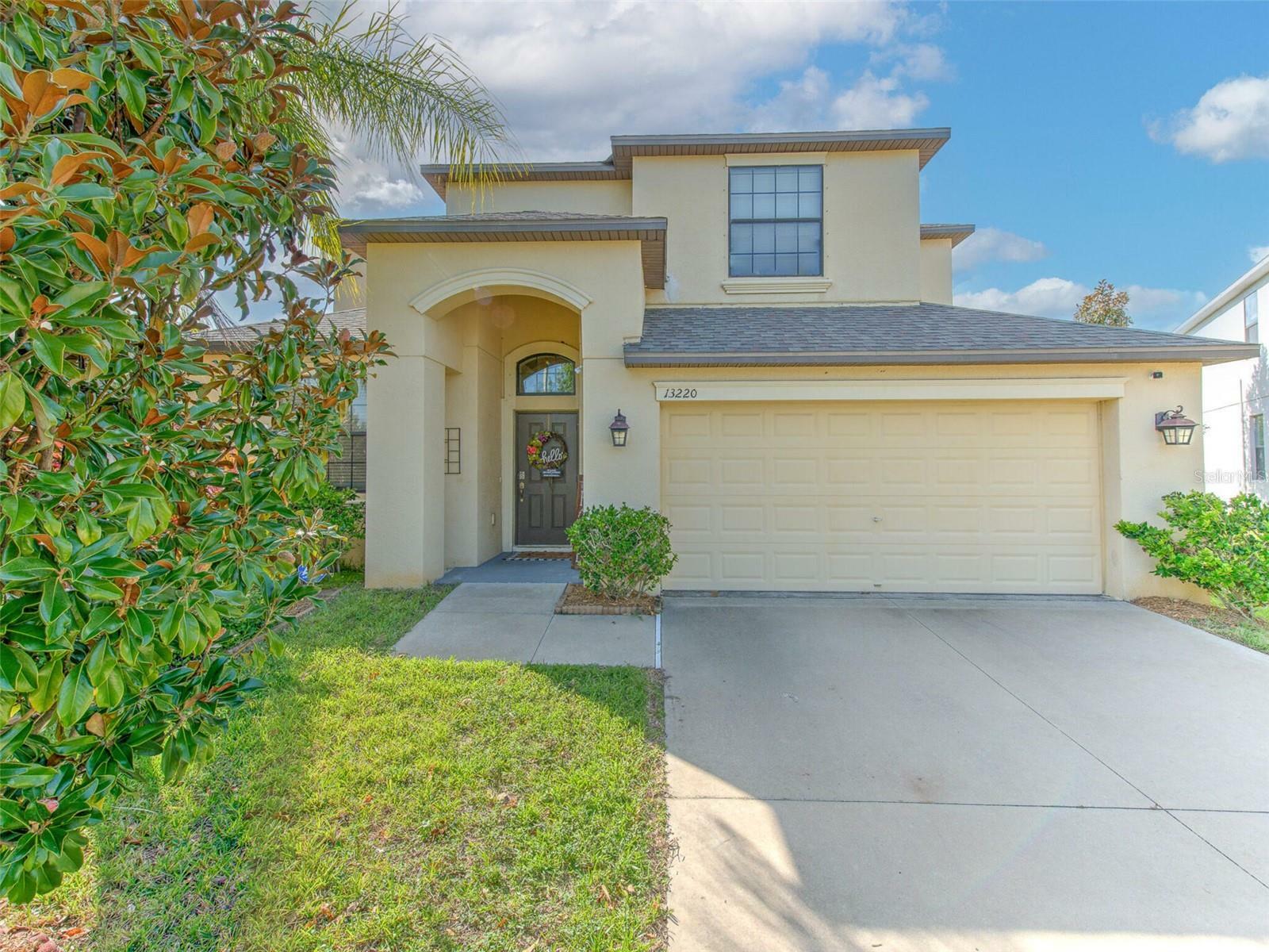 Property Photo:  13220 Wellington Hills Drive  FL 33579 