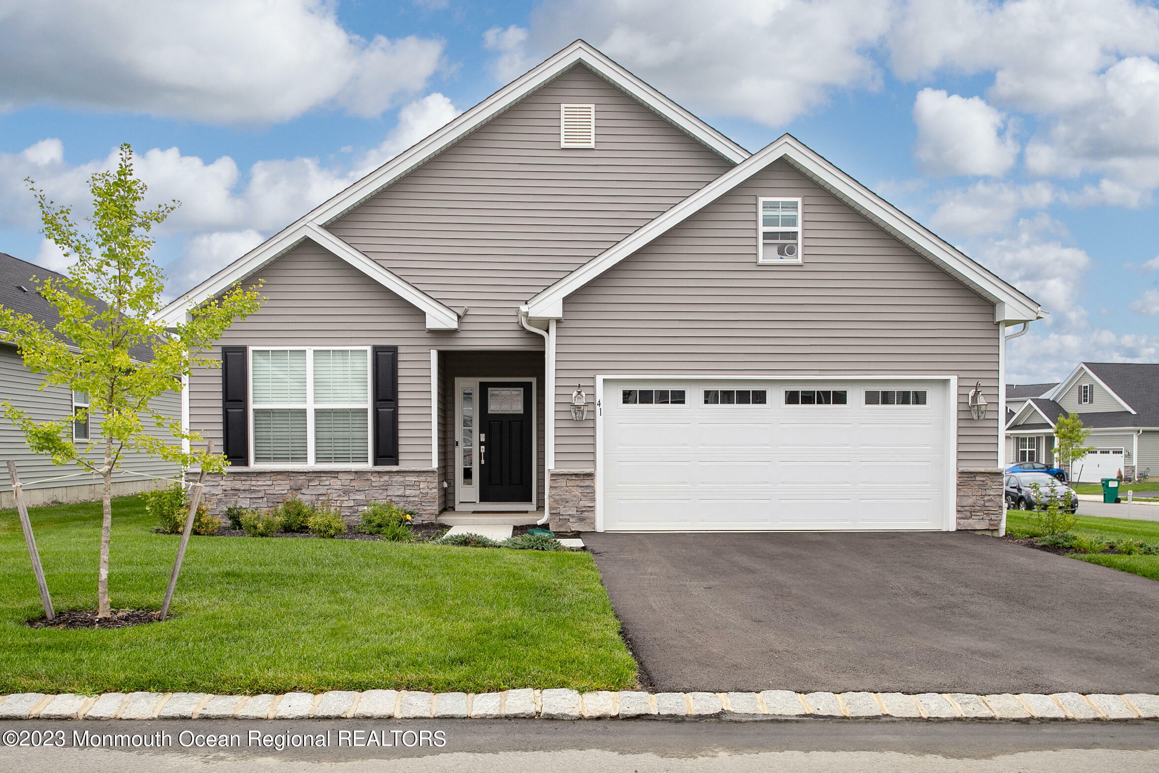 Property Photo: 41 Saratoga Road NJ 08533