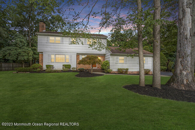 Property Photo:  6 Monmouth Court  NJ 07747 