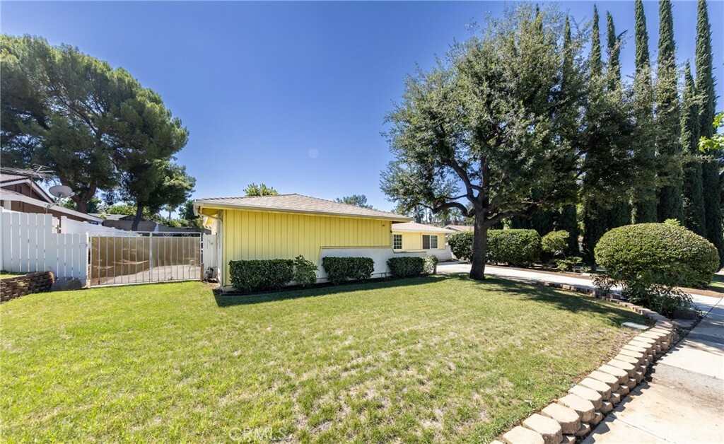 Property Photo:  1210 Cambon Court  CA 92374 