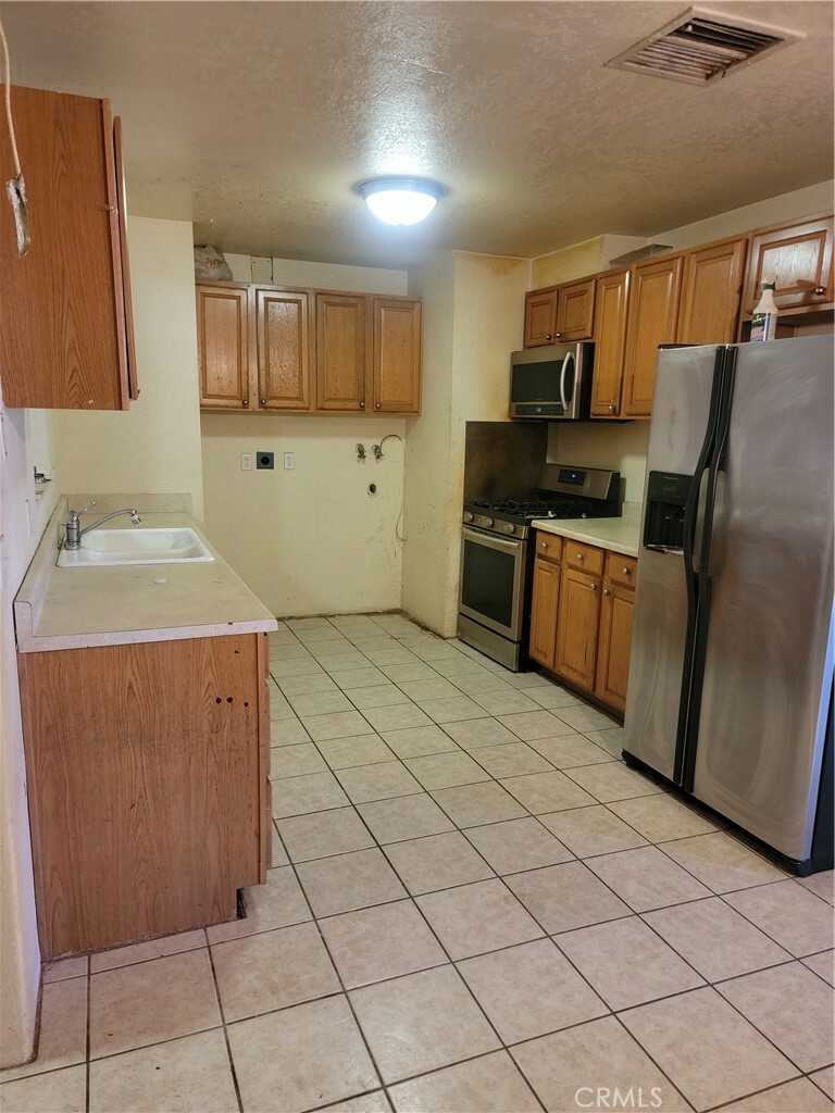 Property Photo:  66011 Estrella Avenue  CA 92240 